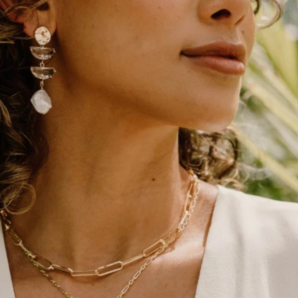 Wander and Lust‎ Wren Freshwater Pearl Earrings in Gold - Picture 2 of 4